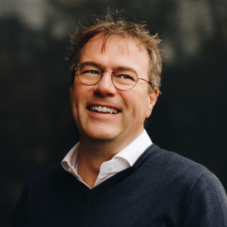 Mediator Marco de Vries